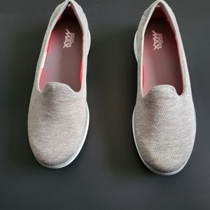 Skechers sneakers, women